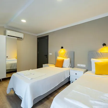 アパート Modern, New Two Bedroom Close To Centre フェティエ
